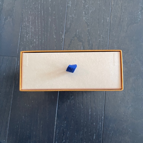 LOUIS VUITTON LV Gift Box Empty Large Box storage decoration17*17*6.8cm - Picture 4 of 7